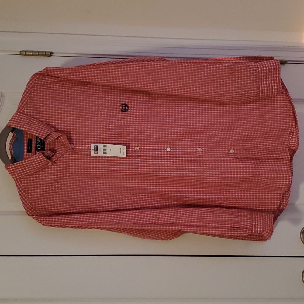 Chaps Men's long sleeve button down collared shirt